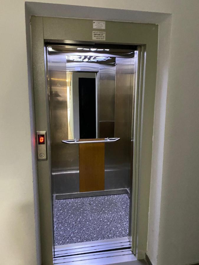Apartmani Centar Vrnjacka Banja & Free Parking Екстериор снимка
